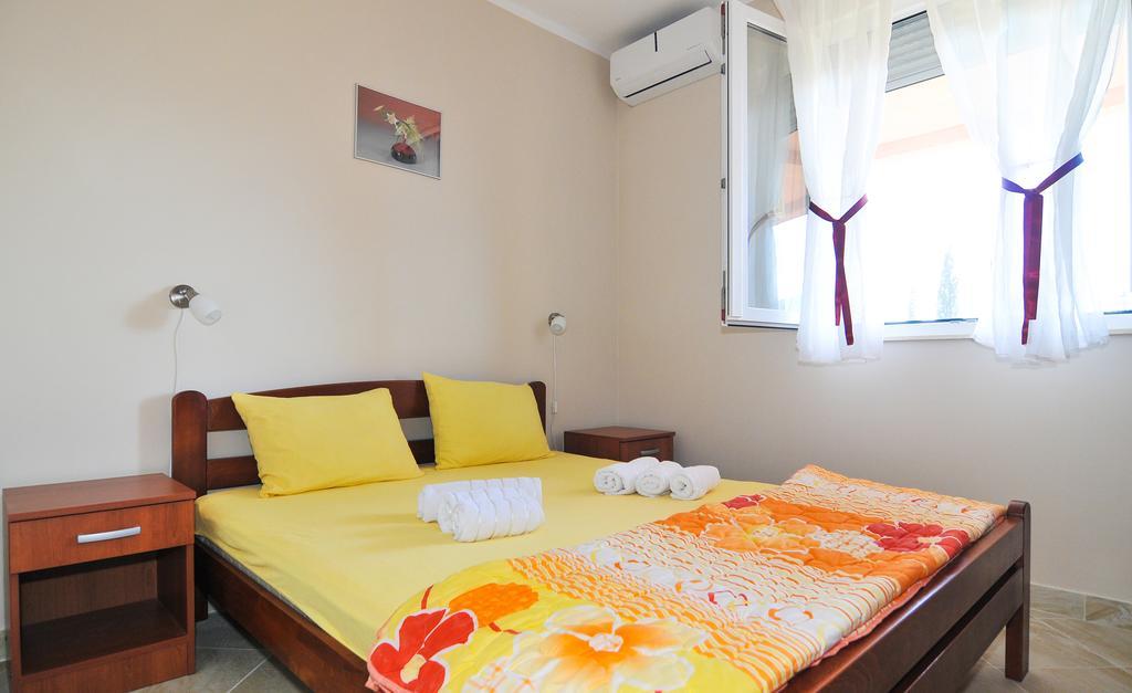 Apartments Mira Tivat Ngoại thất bức ảnh