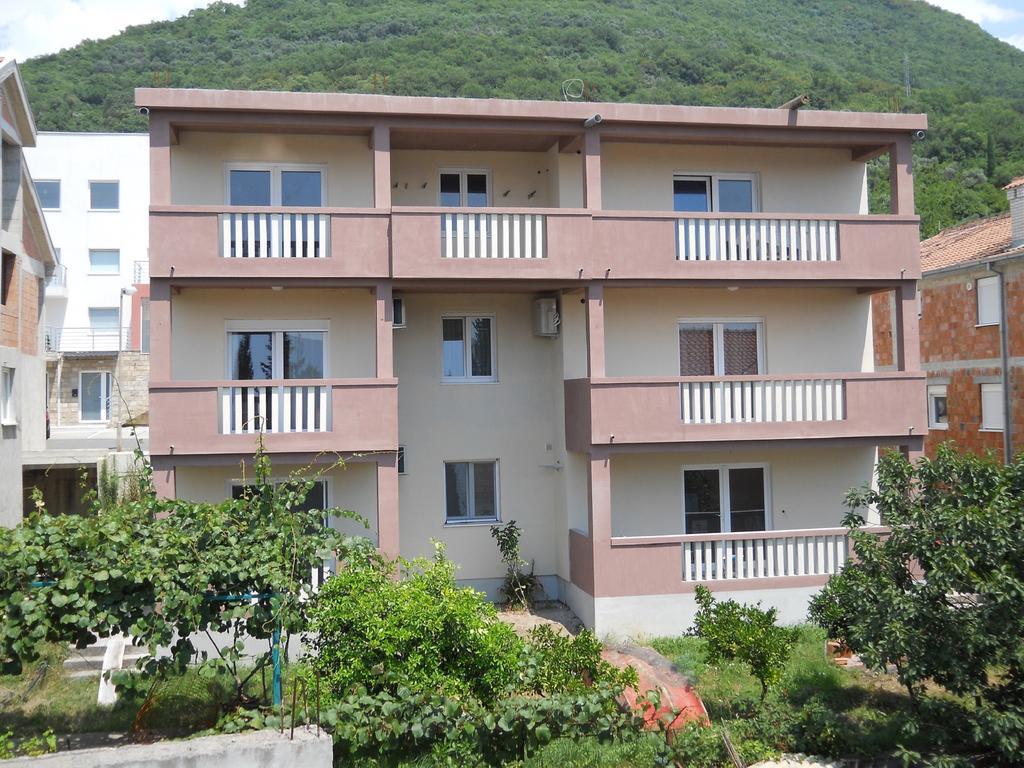 Apartments Mira Tivat Ngoại thất bức ảnh
