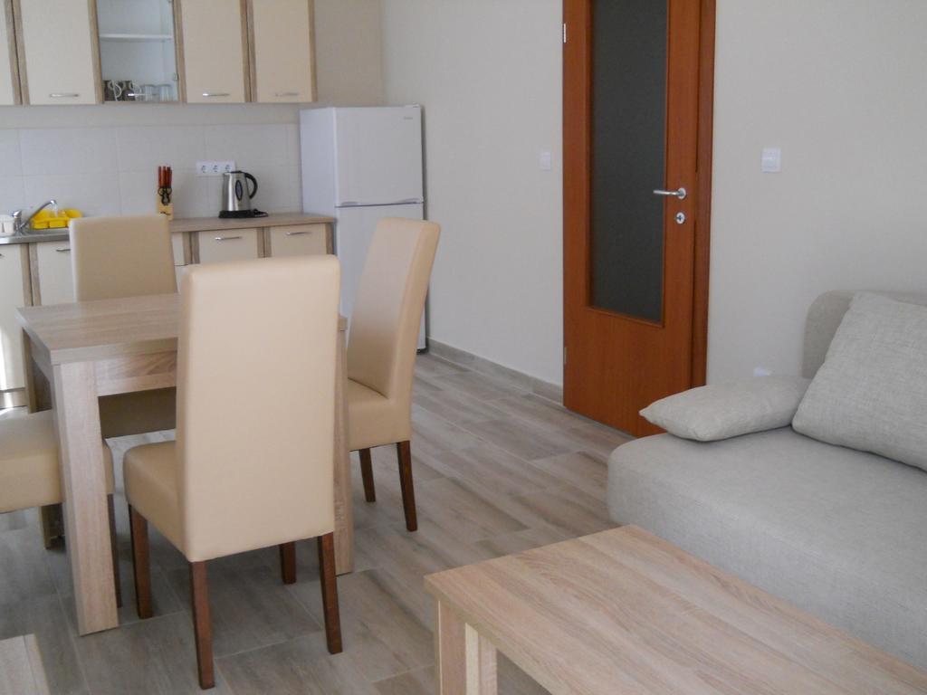 Apartments Mira Tivat Ngoại thất bức ảnh