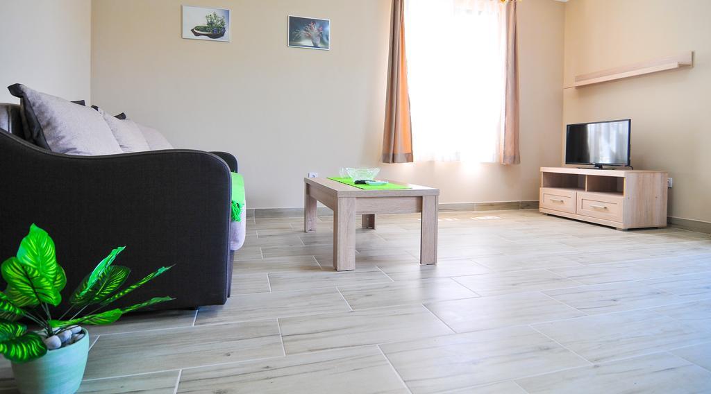 Apartments Mira Tivat Ngoại thất bức ảnh
