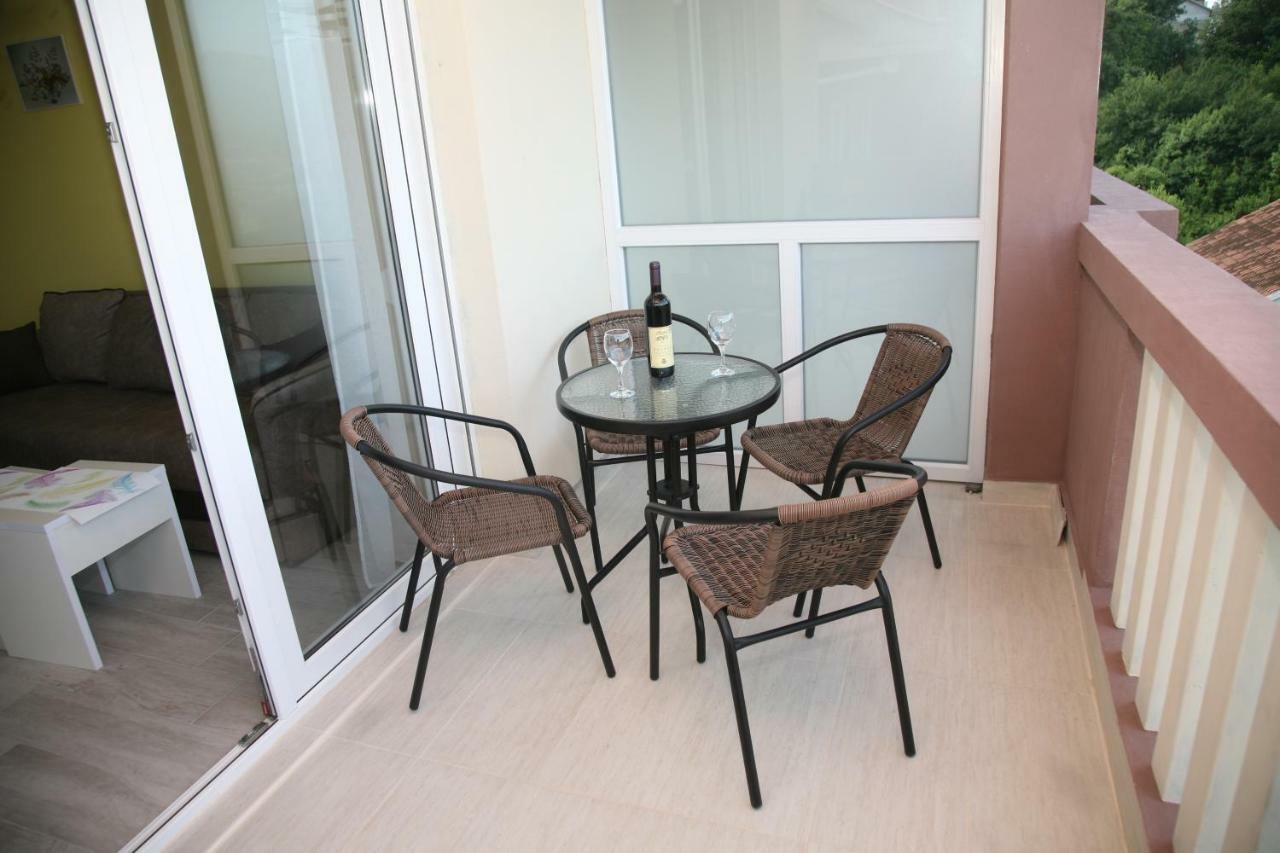 Apartments Mira Tivat Ngoại thất bức ảnh