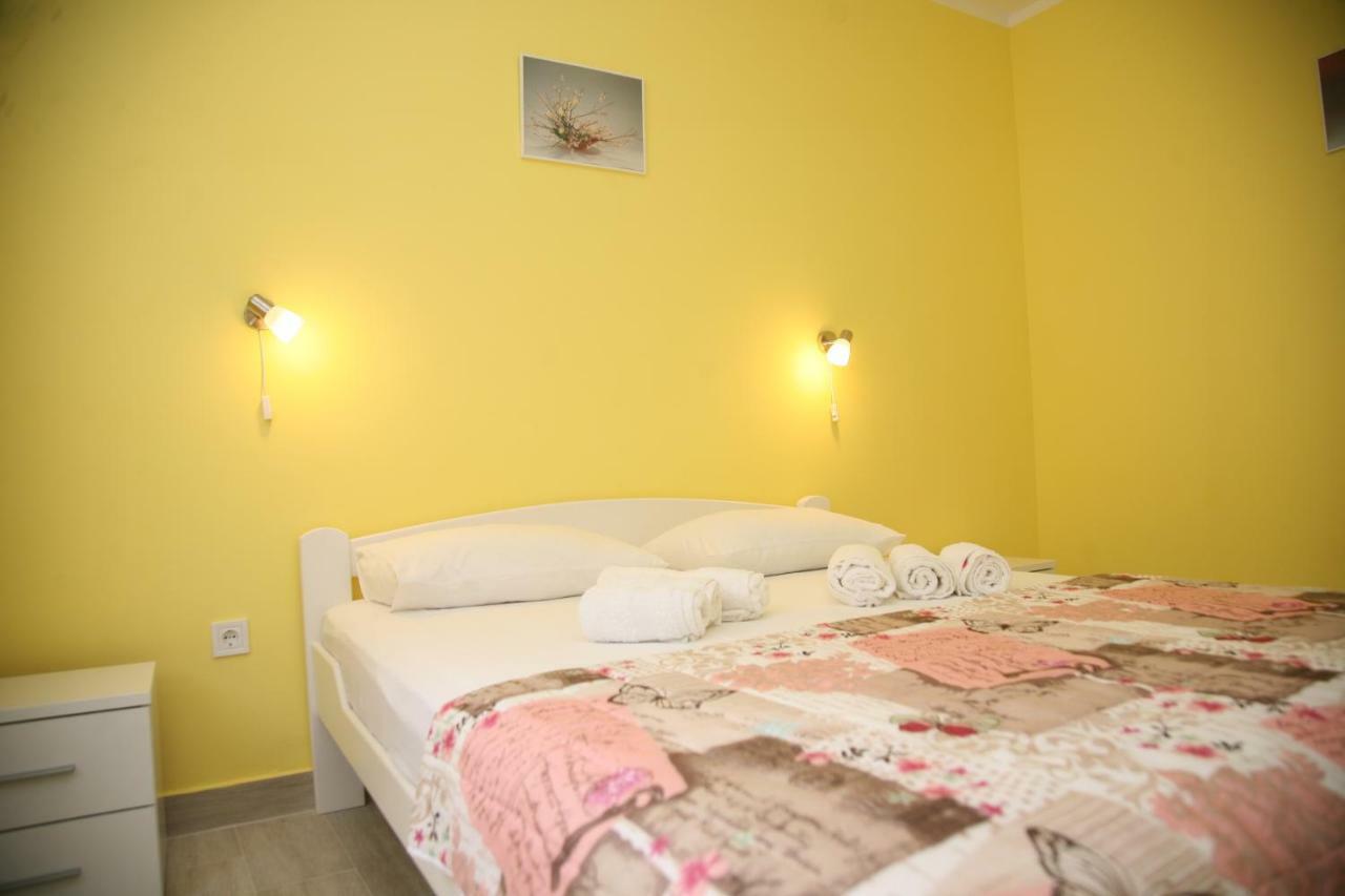 Apartments Mira Tivat Ngoại thất bức ảnh