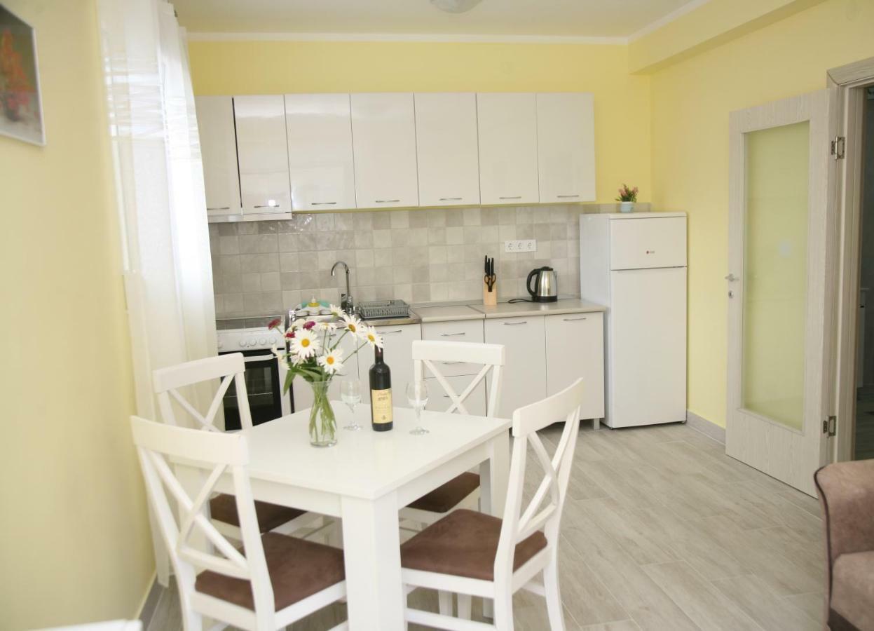 Apartments Mira Tivat Ngoại thất bức ảnh